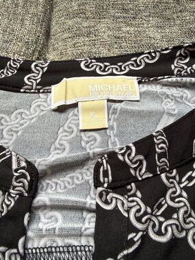 Michael Kors Black and White Chain-Print Zip Top, size XL